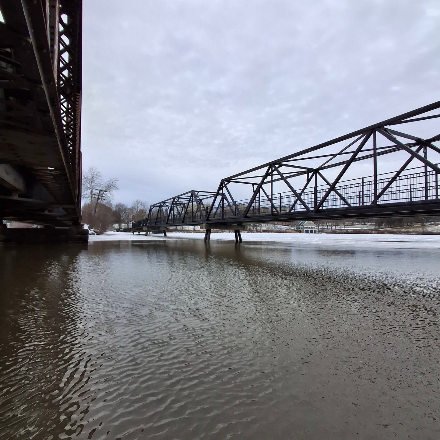 2025-12-20 (Vue B4)